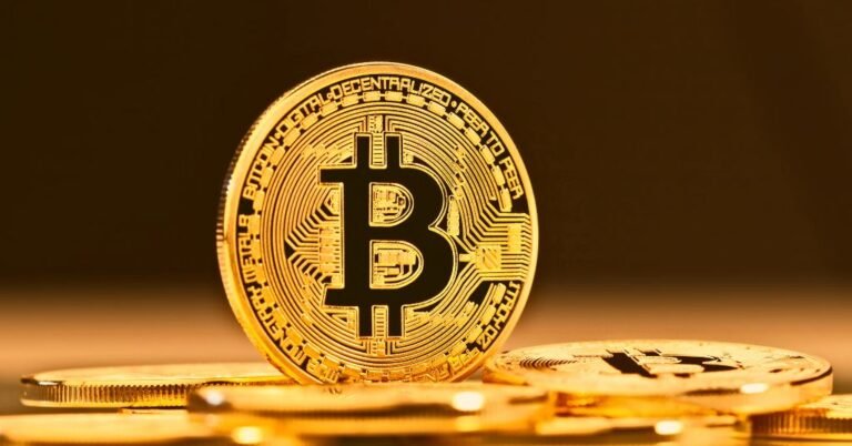 Cómo invertir en Bitcoin en 2024 Paso a paso + Lista de plataformas de compra venta