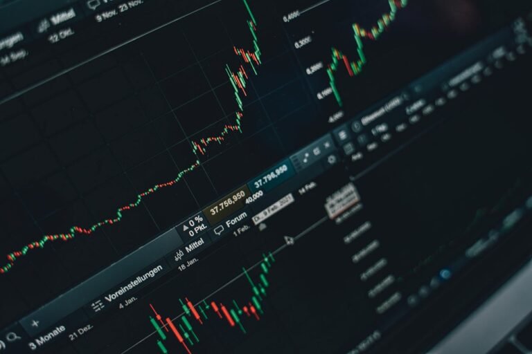 Trading: Qué es y cómo funciona en el mercado financiero
